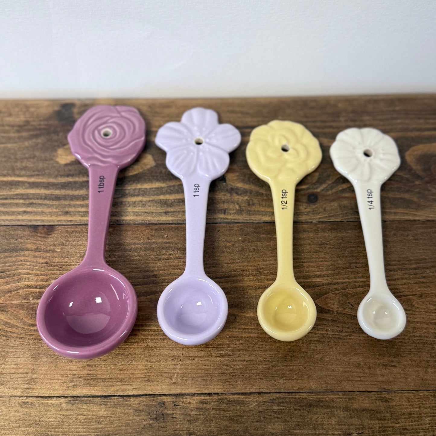 Mason Cash In the Meadow Measuring Set