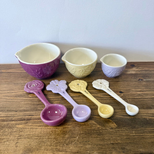 Mason Cash In the Meadow Measuring Set