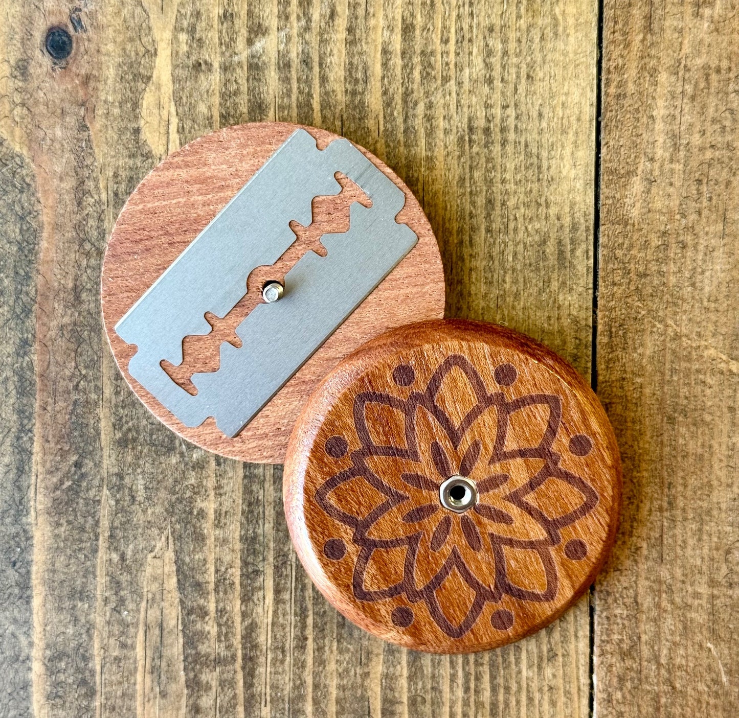 Crafted Wooden Bread Lame – Includes 5 Spare Blades